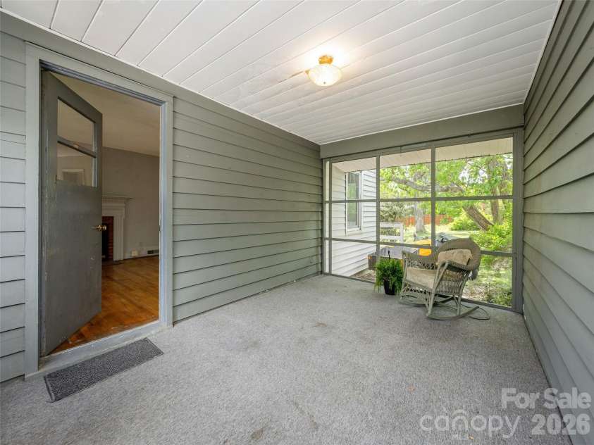 508 Higate Road, Hendersonville, NC 28791.  MLS# CAR4373494, YatesRealty ID 19567. 