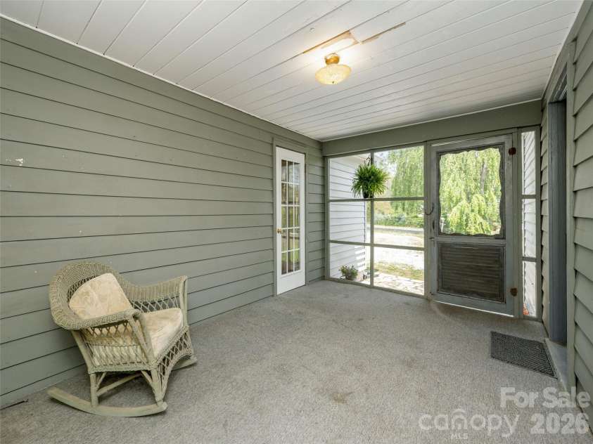 508 Higate Road, Hendersonville, NC 28791.  MLS# CAR4373494, YatesRealty ID 19567. 