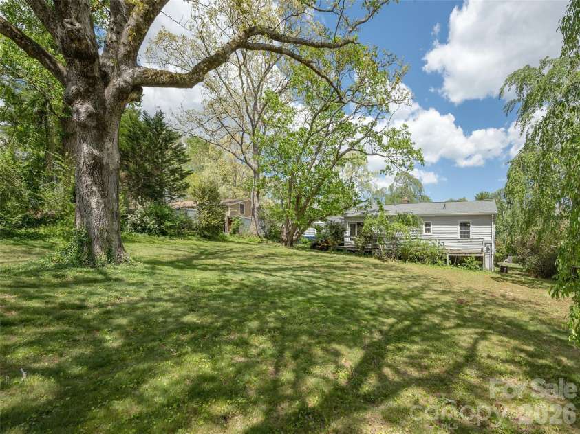 508 Higate Road, Hendersonville, NC 28791.  MLS# CAR4373494, YatesRealty ID 19567. 