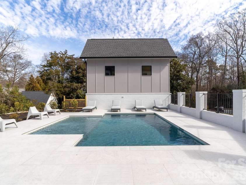 419 South Street, Davidson, NC 28036.  MLS# CAR4345923, YatesRealty ID 19568. 