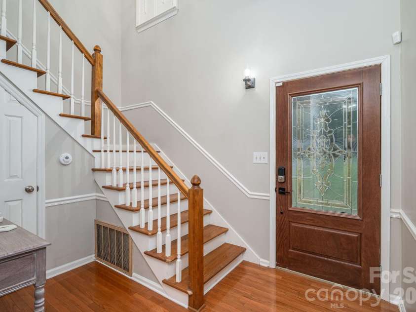 192 Carolina Drive, Cherryville, NC 28021.  MLS# CAR4376149, YatesRealty ID 19569. Foyer