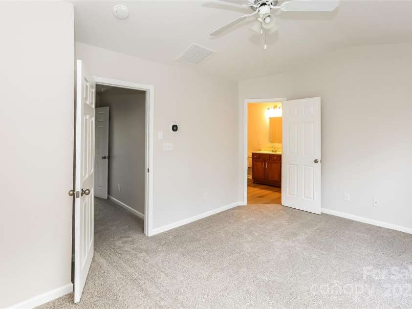 14132 Winford Lane, Charlotte, NC 28262.  MLS# CAR4299199, YatesRealty ID 1957. 