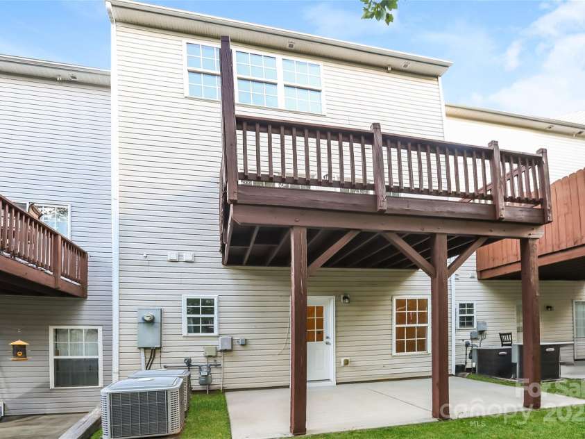 14132 Winford Lane, Charlotte, NC 28262.  MLS# CAR4299199, YatesRealty ID 1957. 