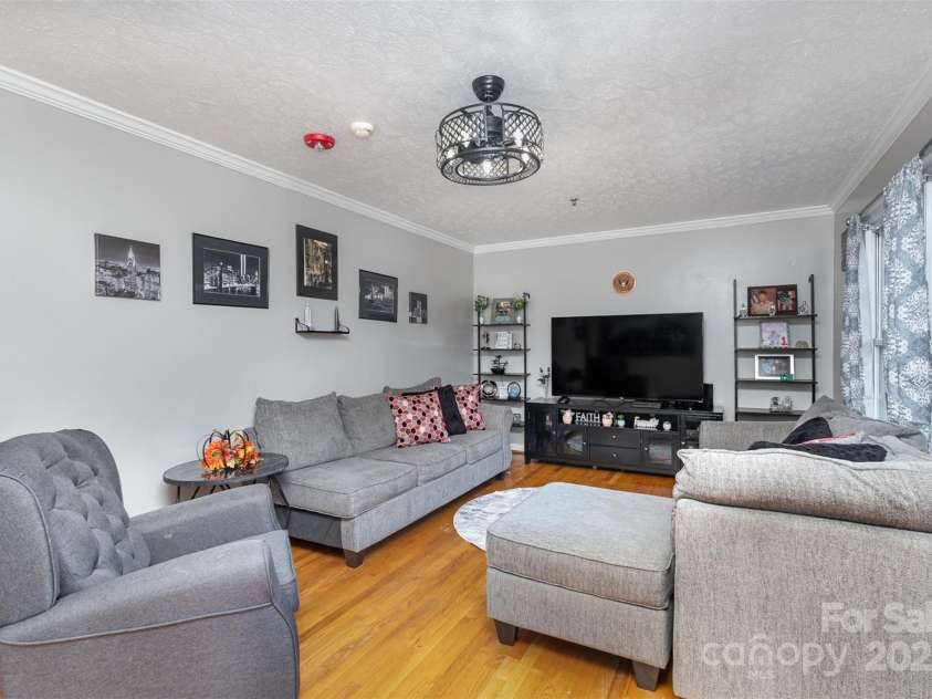 319 Circleview Drive, Shelby, NC 28150.  MLS# CAR4201623, YatesRealty ID 1957. 