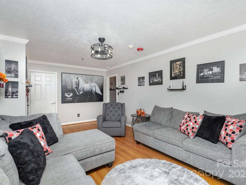 319 Circleview Drive, Shelby, NC 28150.  MLS# CAR4201623, YatesRealty ID 1957. 