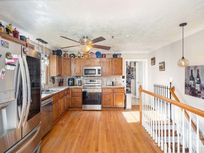 319 Circleview Drive, Shelby, NC 28150.  MLS# CAR4201623, YatesRealty ID 1957. 