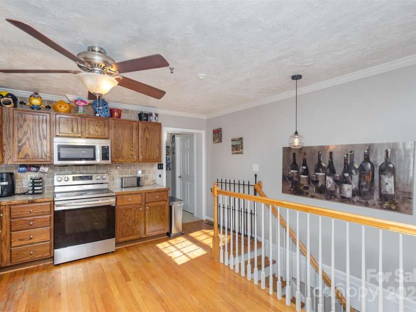 319 Circleview Drive, Shelby, NC 28150.  MLS# CAR4201623, YatesRealty ID 1957. 