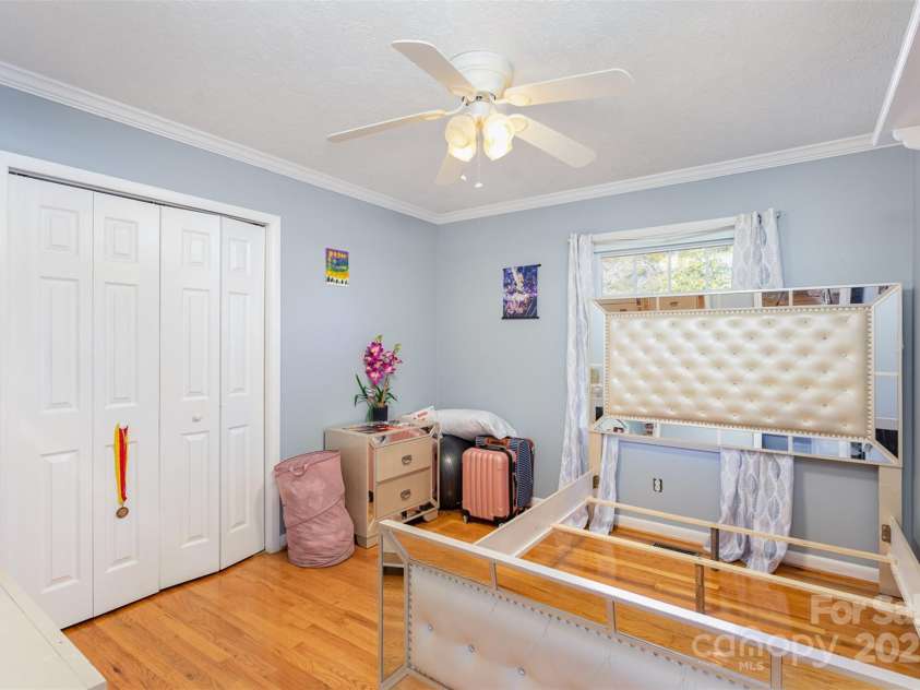 319 Circleview Drive, Shelby, NC 28150.  MLS# CAR4201623, YatesRealty ID 1957. 