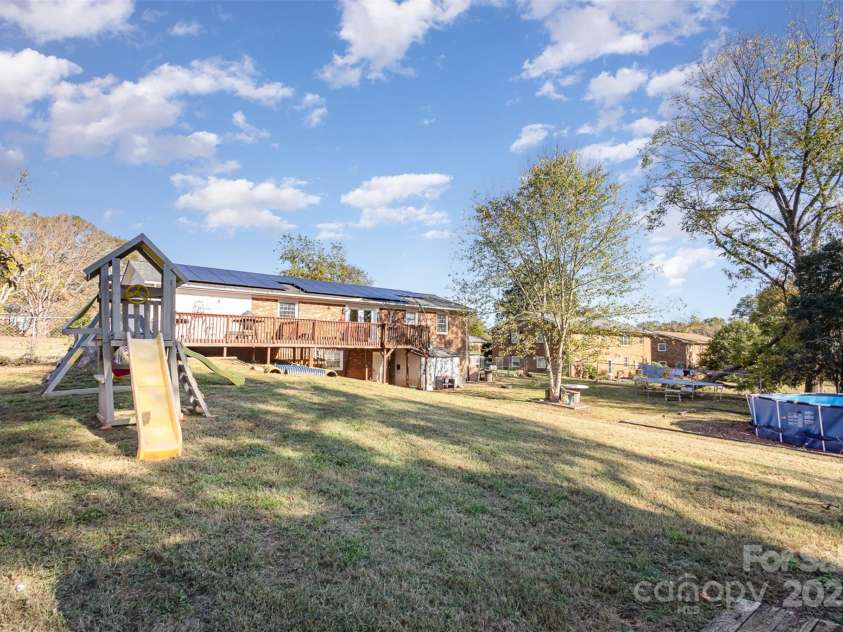 319 Circleview Drive, Shelby, NC 28150.  MLS# CAR4201623, YatesRealty ID 1957. 