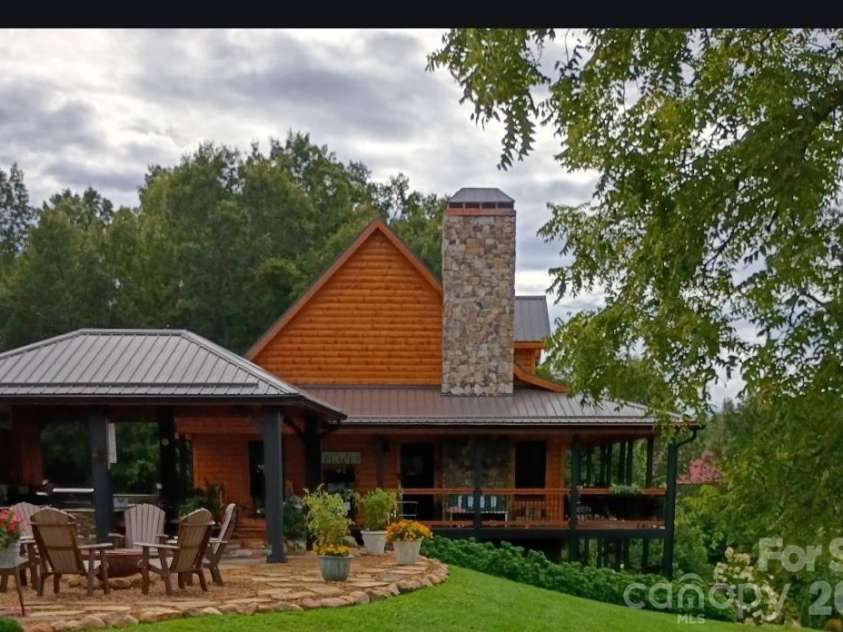 55 Bear Paw Lane, Sparta, NC 28675.  MLS# CAR4349176, YatesRealty ID 1957. 