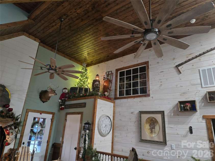 55 Bear Paw Lane, Sparta, NC 28675.  MLS# CAR4349176, YatesRealty ID 1957. 