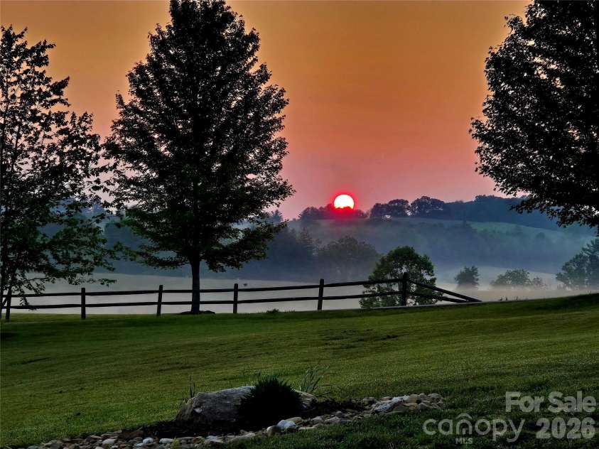 55 Bear Paw Lane, Sparta, NC 28675.  MLS# CAR4349176, YatesRealty ID 1957. 