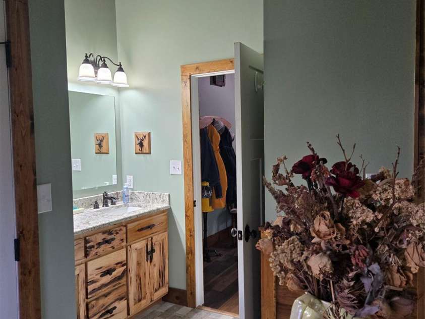 55 Bear Paw Lane, Sparta, NC 28675.  MLS# CAR4349176, YatesRealty ID 1957. 