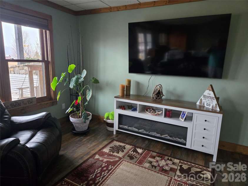 55 Bear Paw Lane, Sparta, NC 28675.  MLS# CAR4349176, YatesRealty ID 1957. 