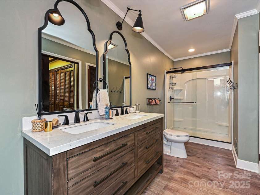 2915 Old Stage Road, Gastonia, NC 28052.  MLS# CAR4270149, YatesRealty ID 19570. 