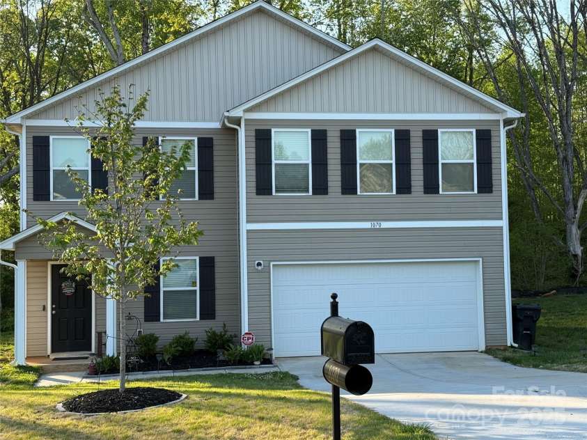 1070 Glenbriar Court, Woodleaf, NC 27054.  MLS# CAR4249705, YatesRealty ID 19571. 