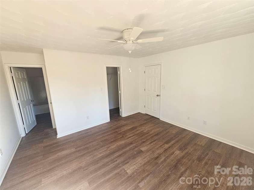 315 Maine Avenue, Bessemer City, NC 28016.  MLS# CAR4373467, YatesRealty ID 19571. 