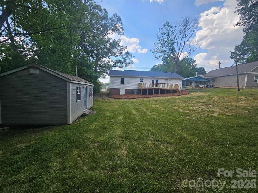 315 Maine Avenue, Bessemer City, NC 28016.  MLS# CAR4373467, YatesRealty ID 19571. 