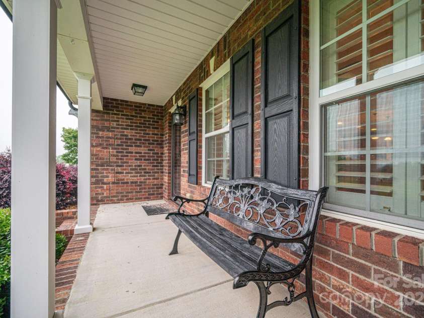 2817 Long Circle, Iron Station, NC 28080.  MLS# CAR4267565, YatesRealty ID 19572. 