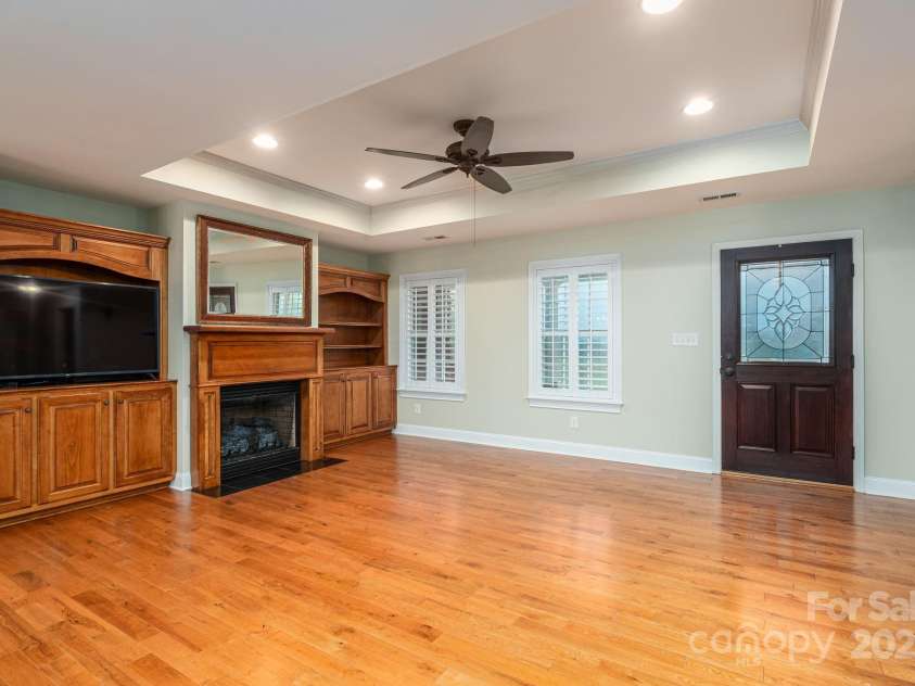 2817 Long Circle, Iron Station, NC 28080.  MLS# CAR4267565, YatesRealty ID 19572. 