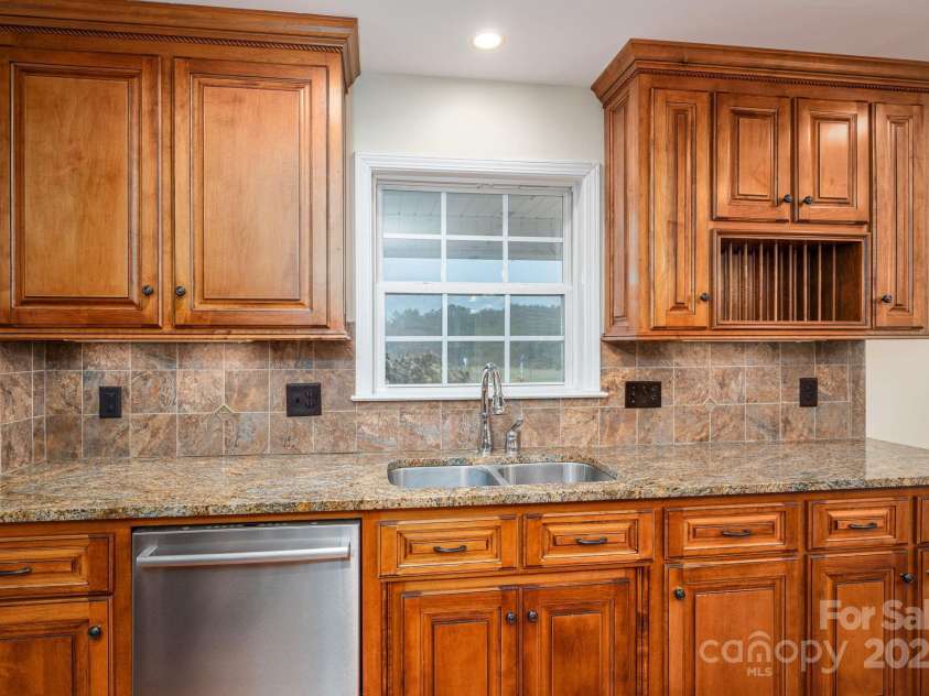 2817 Long Circle, Iron Station, NC 28080.  MLS# CAR4267565, YatesRealty ID 19572. 