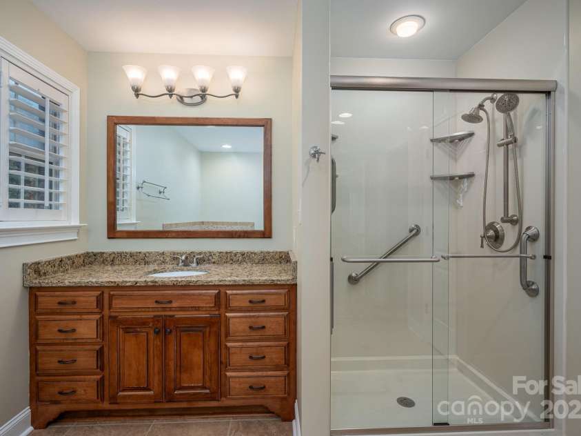 2817 Long Circle, Iron Station, NC 28080.  MLS# CAR4267565, YatesRealty ID 19572. 