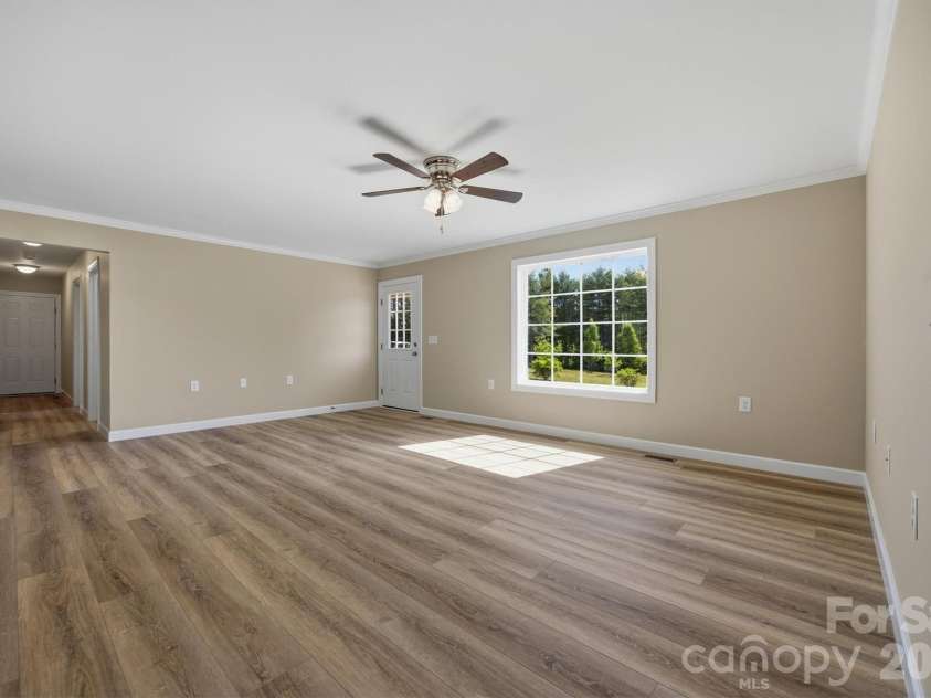 4915 S T Clark Road, Morganton, NC 28655.  MLS# CAR4367248, YatesRealty ID 19573. 