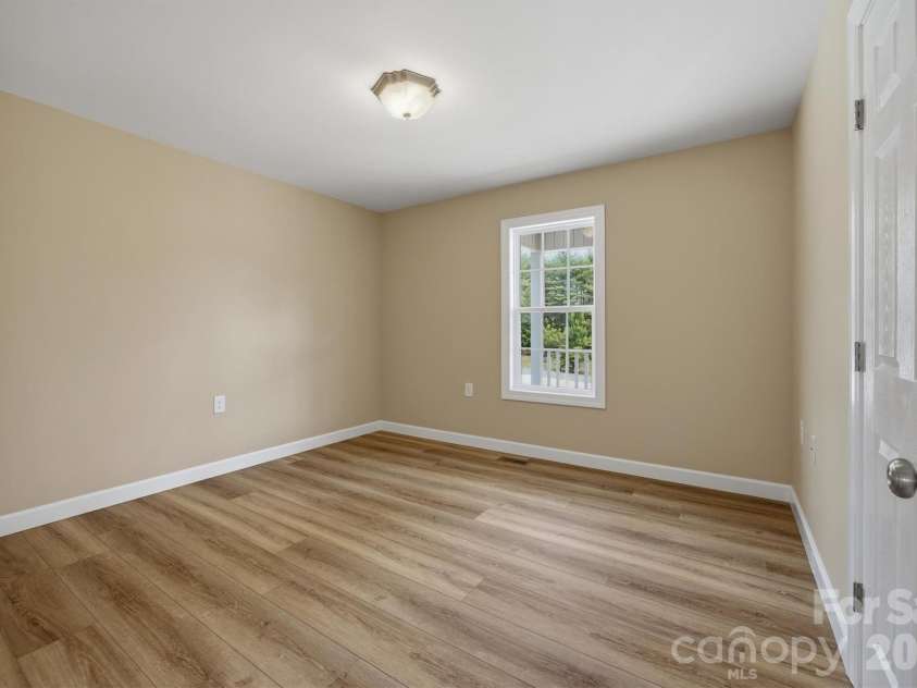 4915 S T Clark Road, Morganton, NC 28655.  MLS# CAR4367248, YatesRealty ID 19573. 