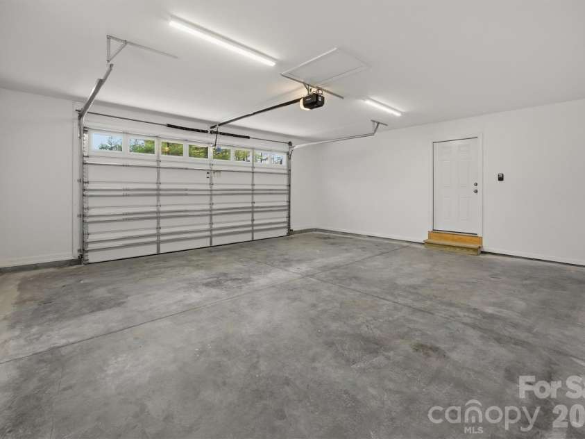 4915 S T Clark Road, Morganton, NC 28655.  MLS# CAR4367248, YatesRealty ID 19573. 