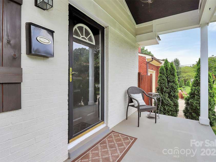 2421 Shamrock Drive, Charlotte, NC 28205.  MLS# CAR4262857, YatesRealty ID 19574. 