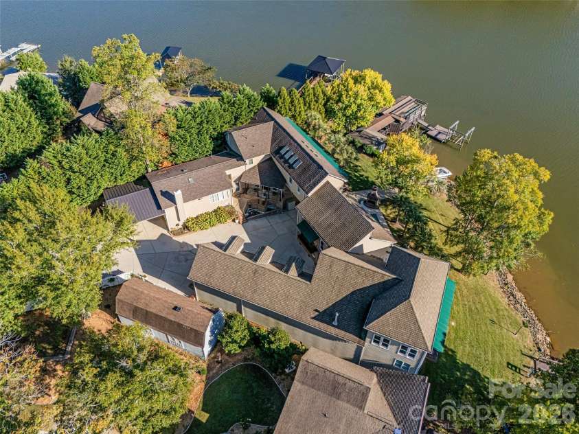 5650 Riverfront Road, Clover, SC 29710.  MLS# CAR4310458, YatesRealty ID 19574. 
