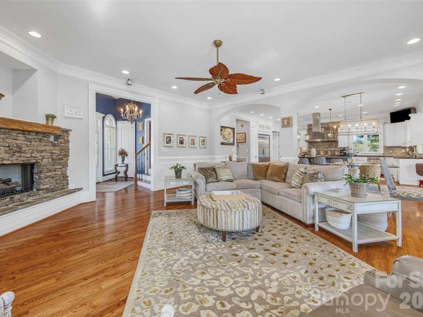 5650 Riverfront Road, Clover, SC 29710.  MLS# CAR4310458, YatesRealty ID 19574. Main House Great Room
