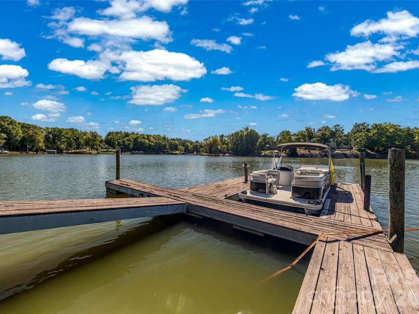 5650 Riverfront Road, Clover, SC 29710.  MLS# CAR4310458, YatesRealty ID 19574. Second Boat Dock