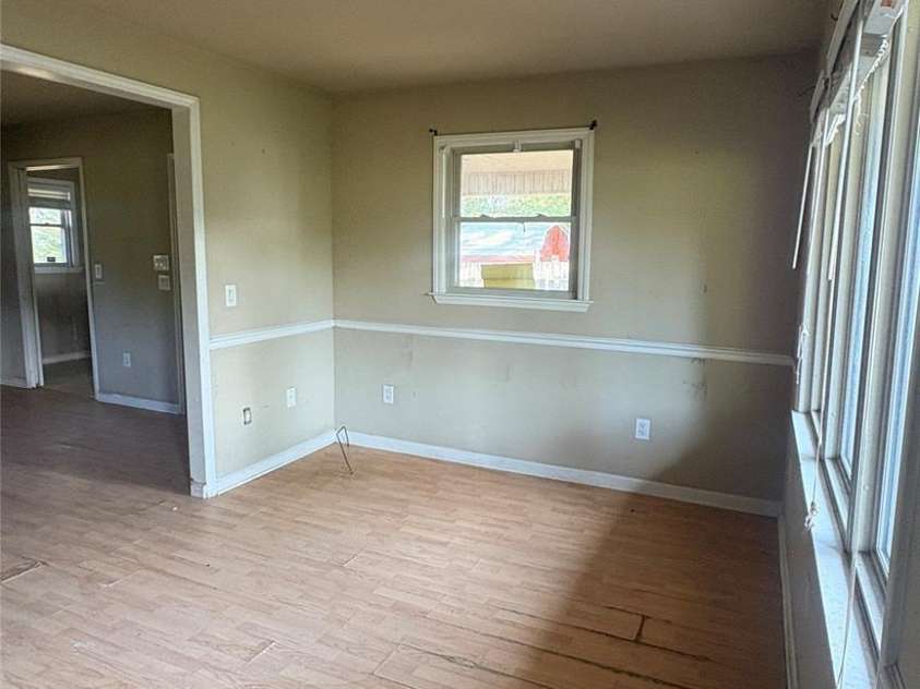 199 Country View Road, Statesville, NC 28625.  MLS# CAR4372826, YatesRealty ID 19575. 