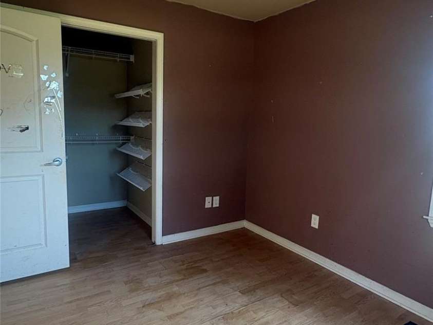 199 Country View Road, Statesville, NC 28625.  MLS# CAR4372826, YatesRealty ID 19575. 