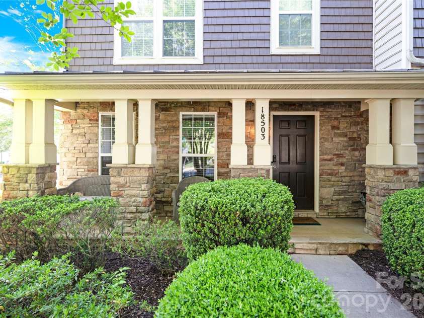18503 The Commons Boulevard, Cornelius, NC 28031.  MLS# CAR4373801, YatesRealty ID 19576. 