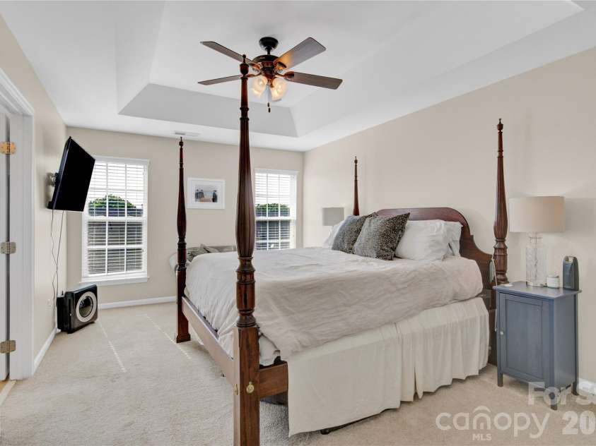 18503 The Commons Boulevard, Cornelius, NC 28031.  MLS# CAR4373801, YatesRealty ID 19576. 