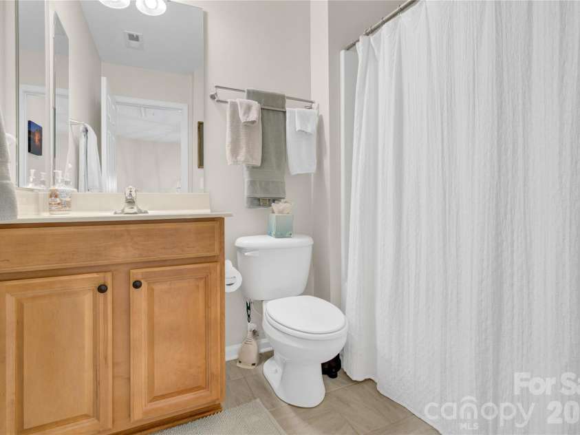 18503 The Commons Boulevard, Cornelius, NC 28031.  MLS# CAR4373801, YatesRealty ID 19576. 