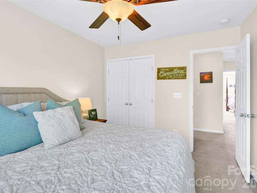 18503 The Commons Boulevard, Cornelius, NC 28031.  MLS# CAR4373801, YatesRealty ID 19576. 