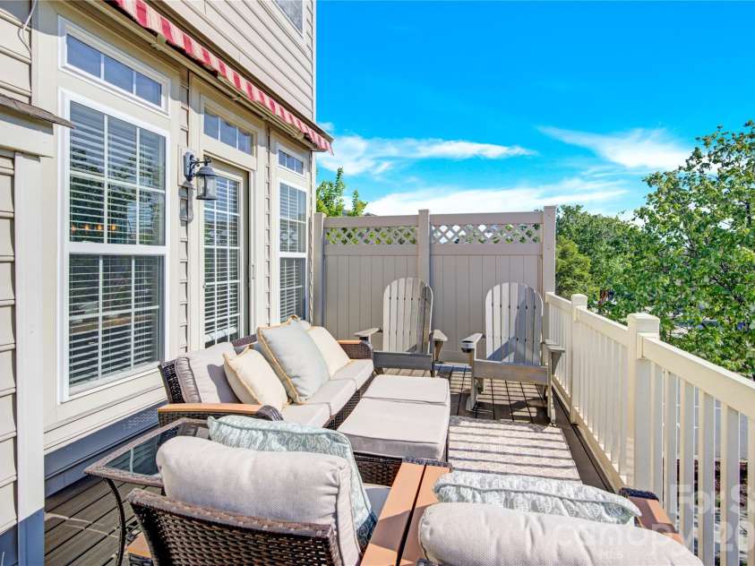 18503 The Commons Boulevard, Cornelius, NC 28031.  MLS# CAR4373801, YatesRealty ID 19576. 