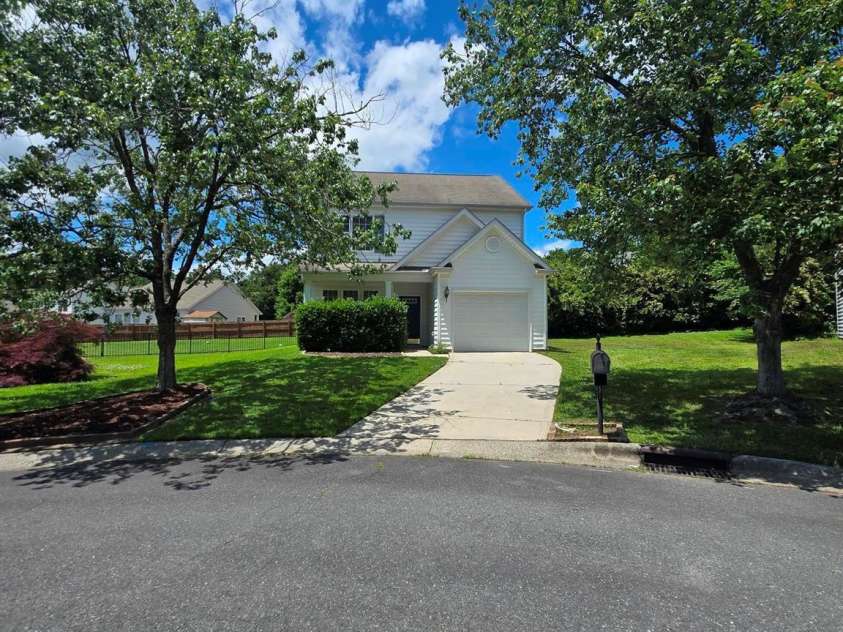 2924 Sedona Place, Fort Mill, SC 29708.  MLS# CAR4264555, YatesRealty ID 19578. 2924 Sedona Place - Walk to the neighborhood amenities