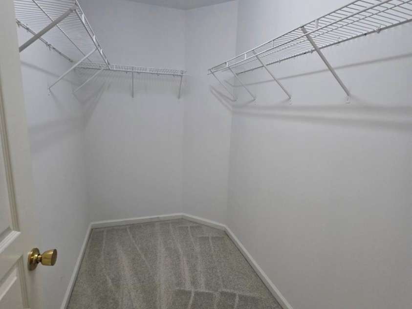 2924 Sedona Place, Fort Mill, SC 29708.  MLS# CAR4264555, YatesRealty ID 19578. Huge Primary Walk-In Closet