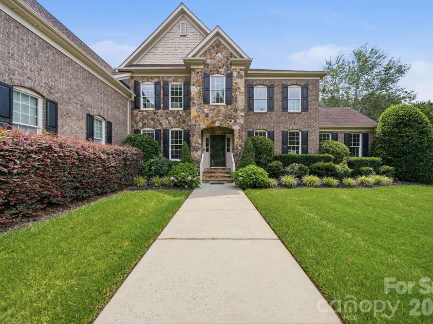 6009 Autumn Blossom Lane, Waxhaw, NC 28173.  MLS# CAR4390615, YatesRealty ID 19578. 