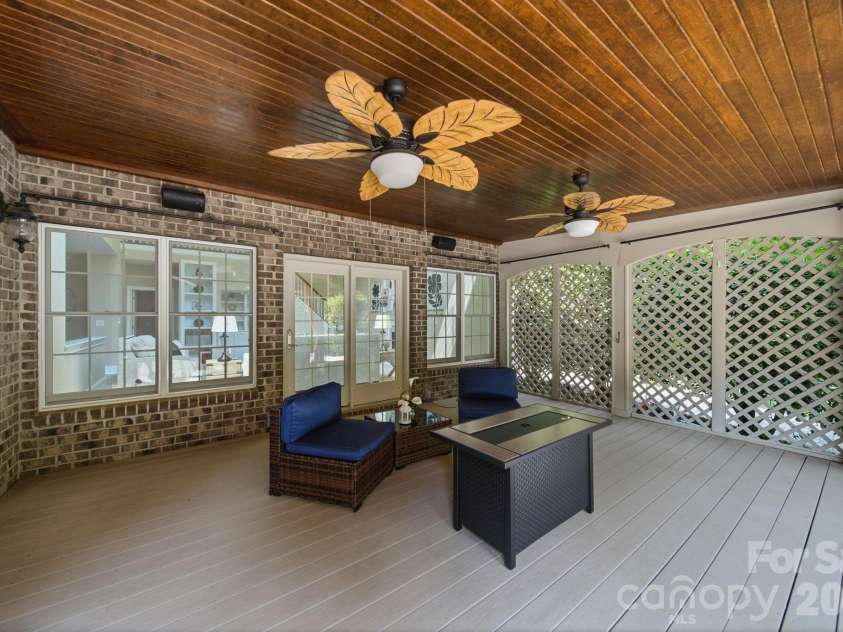 6009 Autumn Blossom Lane, Waxhaw, NC 28173.  MLS# CAR4390615, YatesRealty ID 19578. 
