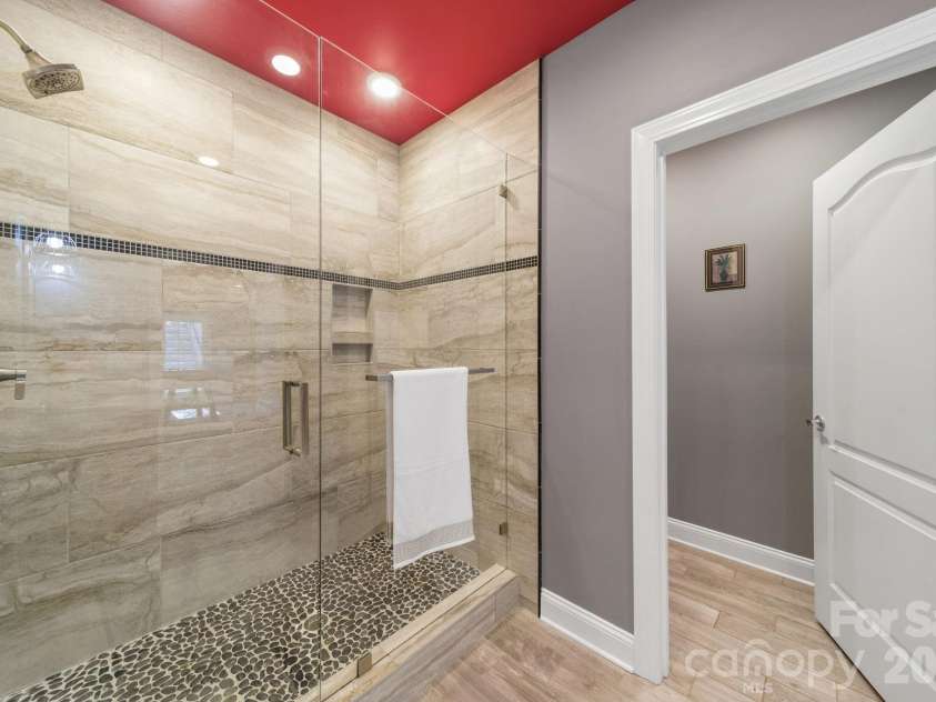 6009 Autumn Blossom Lane, Waxhaw, NC 28173.  MLS# CAR4390615, YatesRealty ID 19578. 