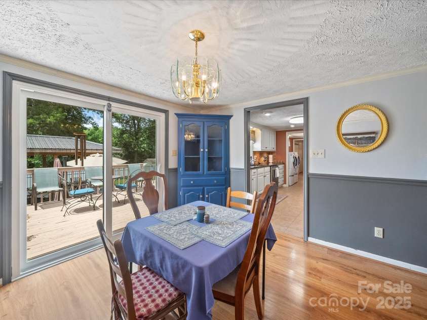 3509 Flint Drive, Statesville, NC 28677.  MLS# CAR4268969, YatesRealty ID 19579. 