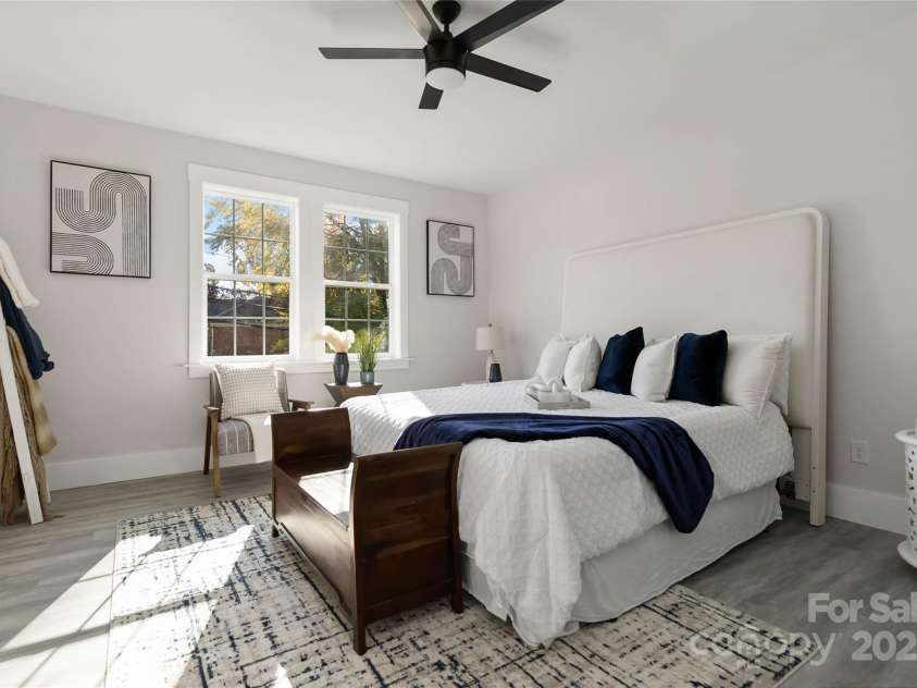 3008 Cricketeer Drive, Charlotte, NC 28216.  MLS# CAR4305520, YatesRealty ID 1958. Sun-Filled Primary Bedroom