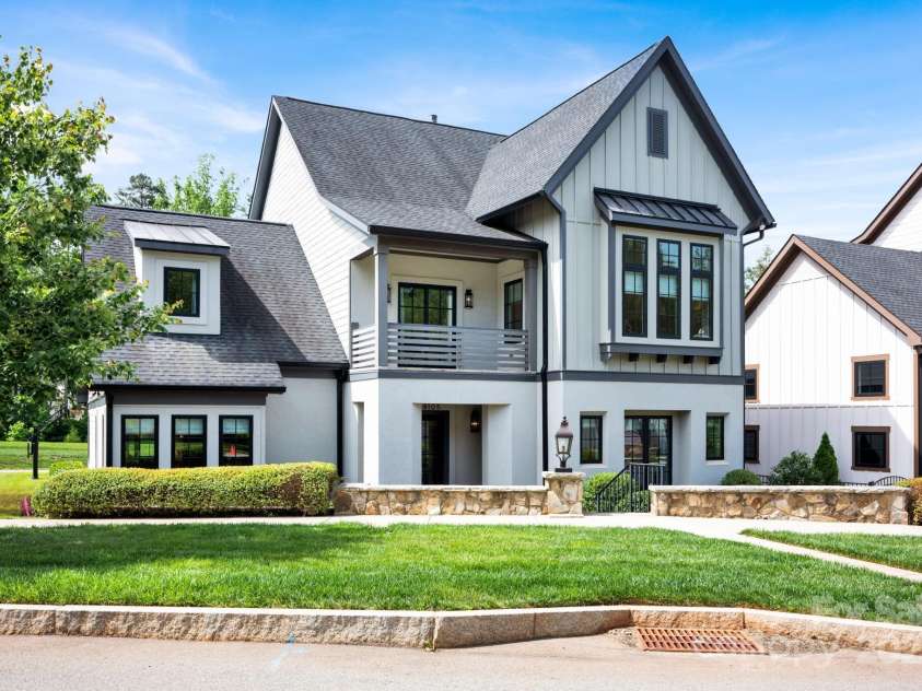 14105 Ryker Way, Davidson, NC 28036.  MLS# CAR4320111, YatesRealty ID 19580. 