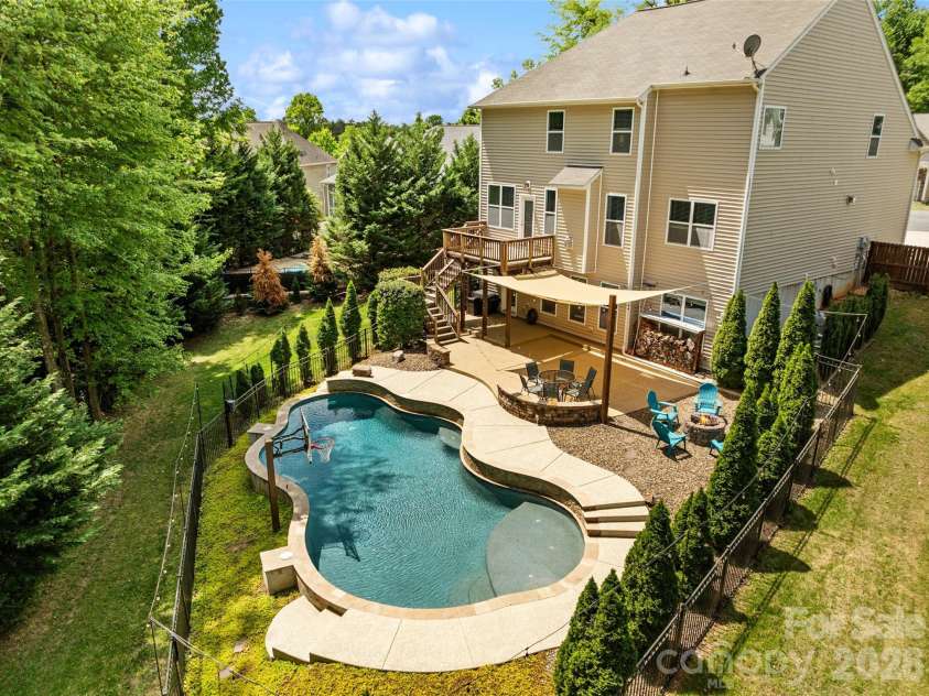 980 Autumn Glen Court, Clover, SC 29710.  MLS# CAR4351280, YatesRealty ID 19581. 