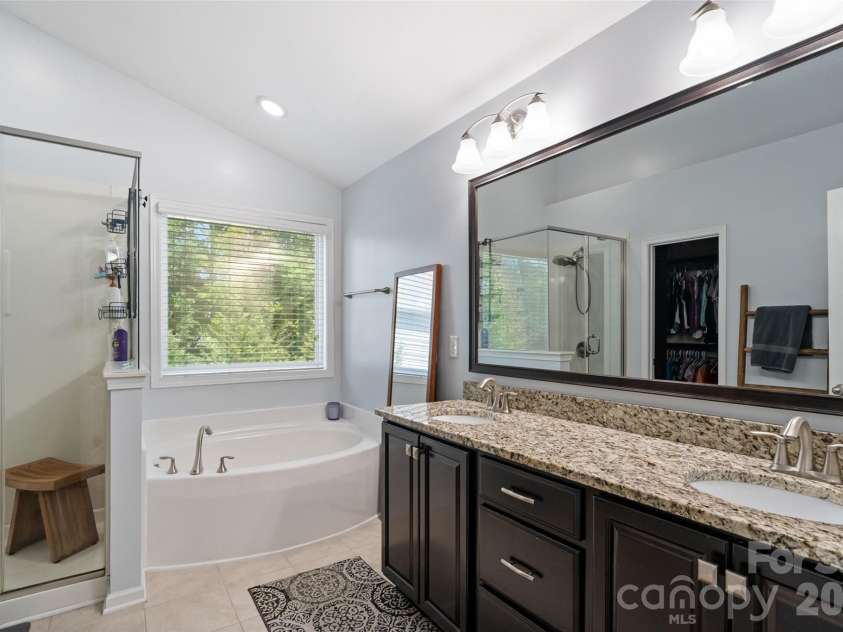 980 Autumn Glen Court, Clover, SC 29710.  MLS# CAR4351280, YatesRealty ID 19581. 